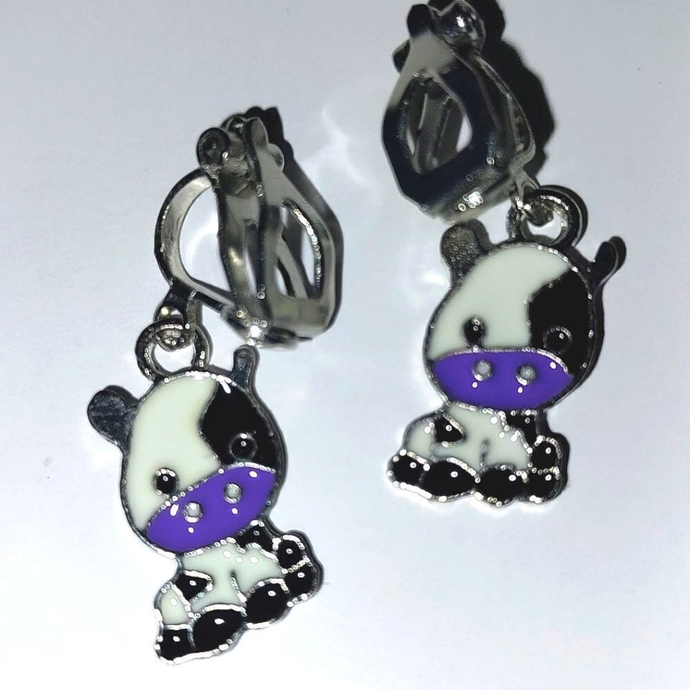 Hand Crafted Super cute kid's fashion clip-on earrings - Picture 4 of 5